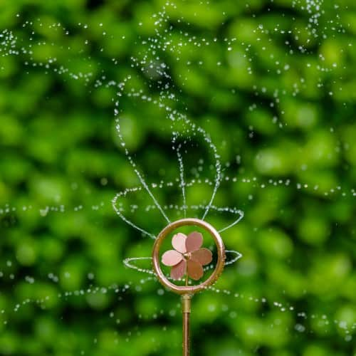 flopro---sprinkler-rotating-flower-ljusbl-2