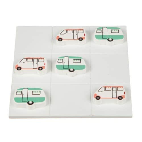 brdspel-tre-i-rad-husvagn-rosa-1