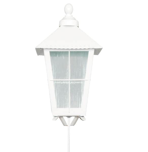 gravlykta-p-pinne-vit-h25cm-1