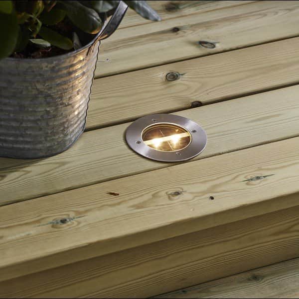 terrass--altanbelysning-decklight---solcell-1